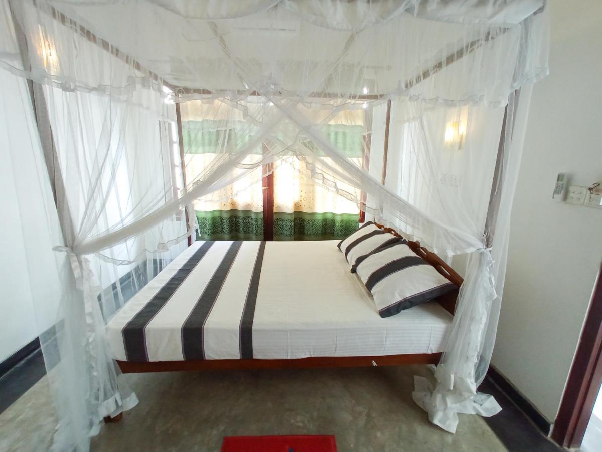 Bluebell Guest House Unawatuna Extérieur photo