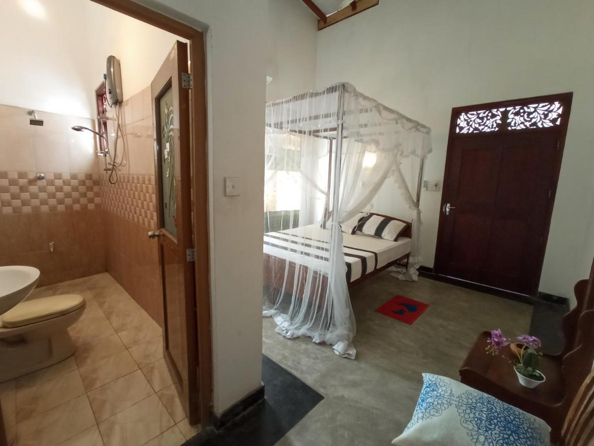 Bluebell Guest House Unawatuna Extérieur photo