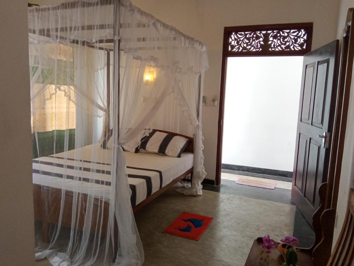 Bluebell Guest House Unawatuna Extérieur photo